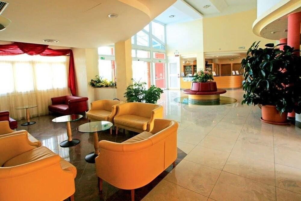 Olympus Hotel